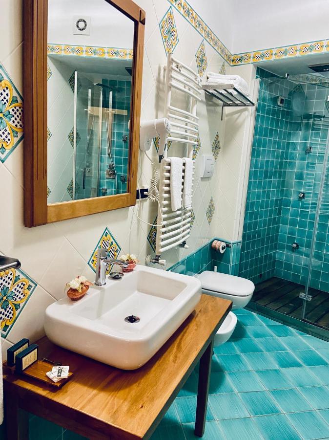 Campagna Waterfalls View Suites Ngoại thất bức ảnh